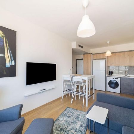 Pleasant Flat With Shared Pool In Kepez Apartman Antalya Kültér fotó