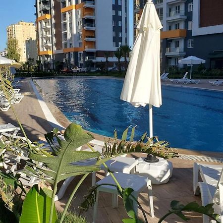 Pleasant Flat With Shared Pool In Kepez Apartman Antalya Kültér fotó