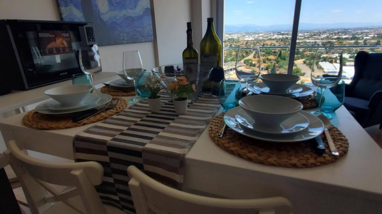 Pleasant Flat With Shared Pool In Kepez Apartman Antalya Kültér fotó