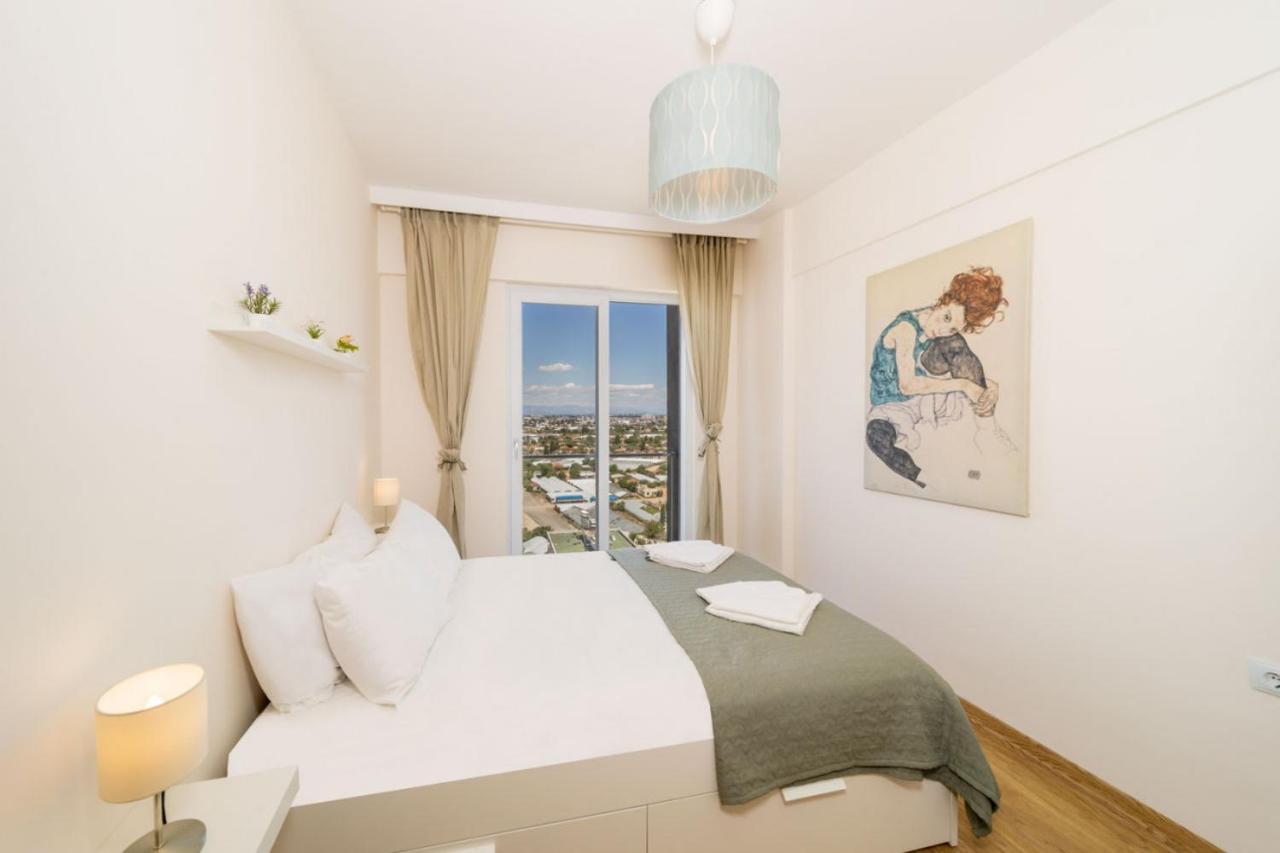 Pleasant Flat With Shared Pool In Kepez Apartman Antalya Kültér fotó